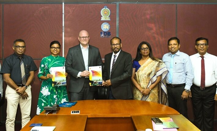 වෙළඳාම සහ ආයෝජන ශක්තිමත් කිරීම සඳහා එක්සත් ජනපද තානාපති කාර්යාල නිලධාරීන් EDB සමඟ සාකච්ඡාවක්