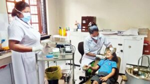 පාසල් දන්ත චිකිත්සාගාර වැසීයාමේ අවදානමක්