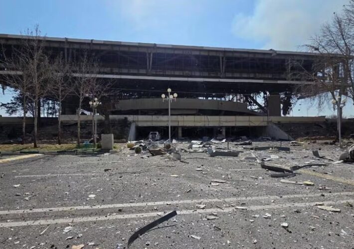 එක්සත් ජනපද-ඊශ්‍රායල් ගුවන් ප්‍රහාරයකින් ඉරානයේ අසාඩි ජාත්‍යන්තර ක්‍රීඩා සංකීර්ණය වනසා දමයි