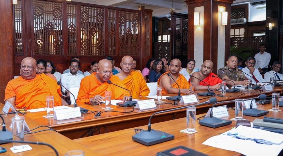 ලෝක බෞද්ධ සංඝ සම්මේලනයේ 60 වැනි සංවත්සර සමරු උළෙලේ සංවිධාන කටයුතුවල ප්රගතිය පිළිබඳව සාකච්ඡාවක්